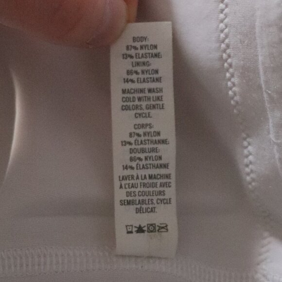 OFFLINE By Aerie White M Women's Ribbed Sports Bra Sleeveless Medium Support Top - Picture 9 of 9